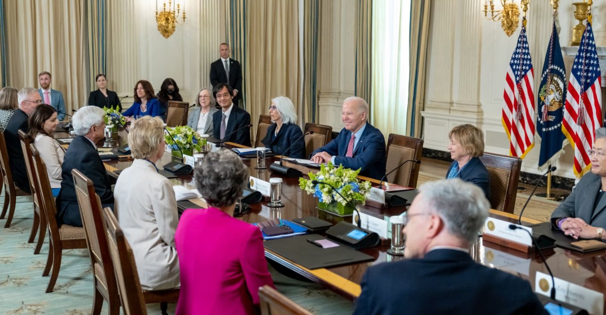 Terence Tao Leads White House’s Generative AI Working Group While Fei-Fei Li Prepares for a Speech