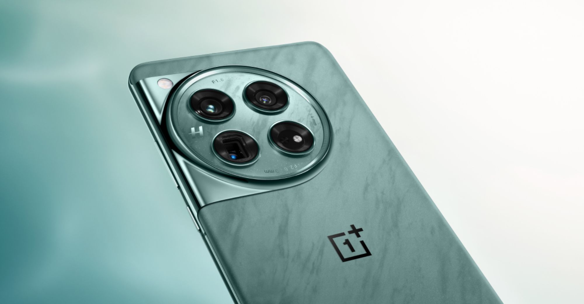 OnePlus 12/12R Debuts Overseas, Starting at €699