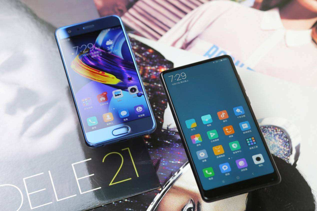 China’s Smartphone Shipments Fell for First Time in 2017, Down 4%