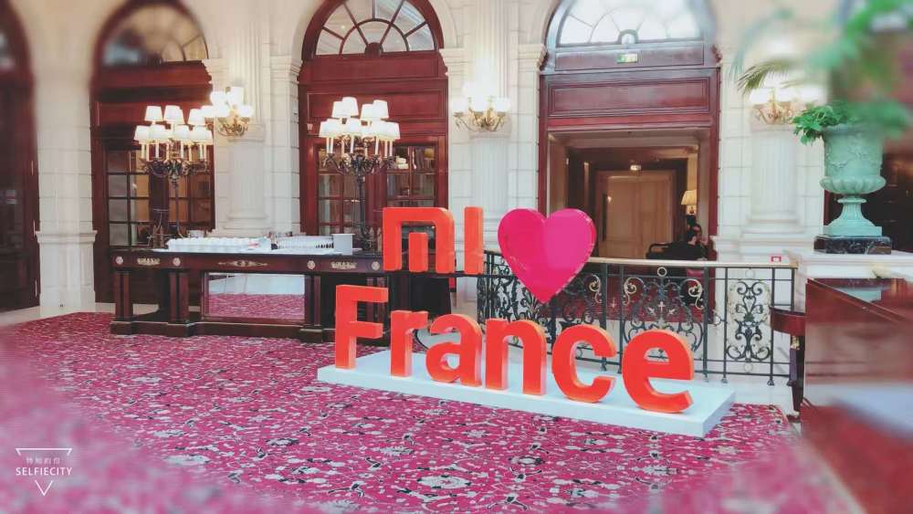 Bonjour Paris! Xiaomi Officially Enters France with its First Store Now Open in Paris